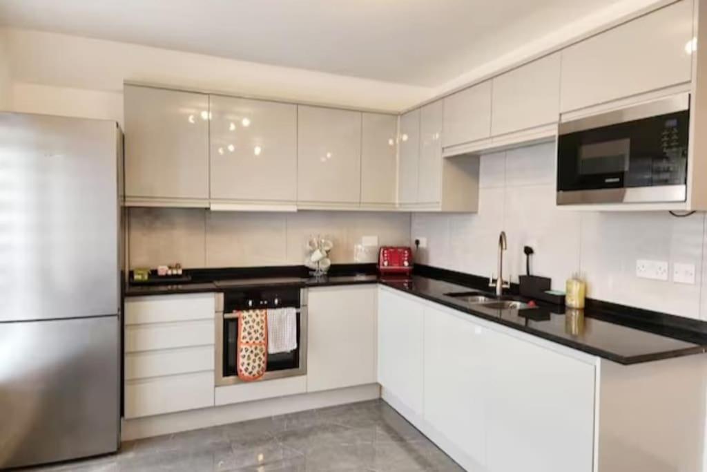 Paradigm House, Delightful 2-Bedroom Flat 4, Oxford Buitenkant foto